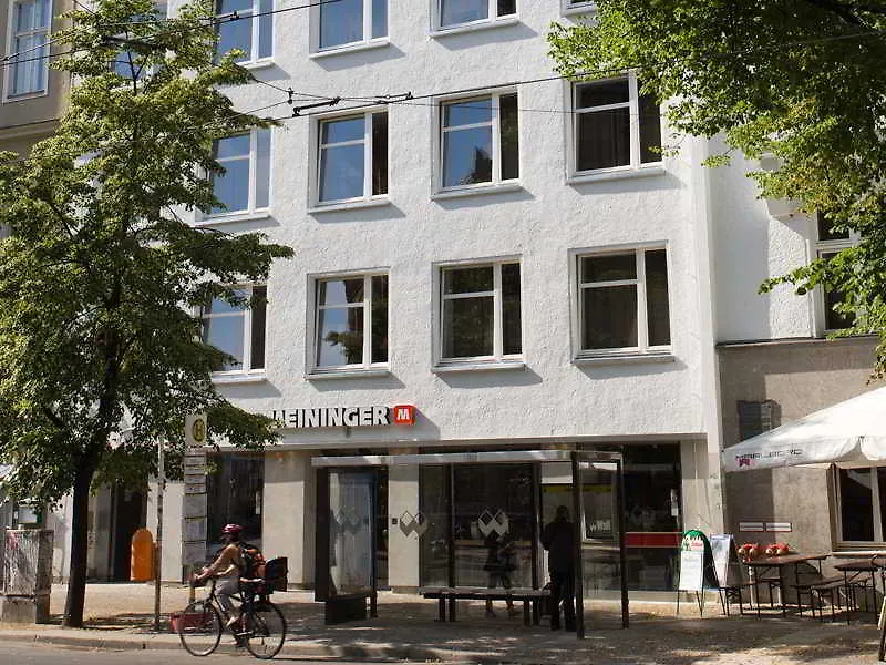 Meininger Hotel Berlin Mitte 3*,